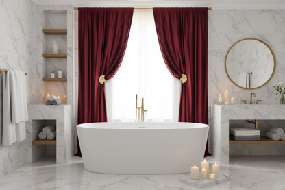 Salle de bain spa avec rideau bordeaux velours
