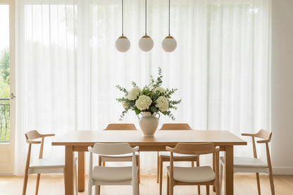 Salle à manger avec rideau Homyra ultra-transparent
