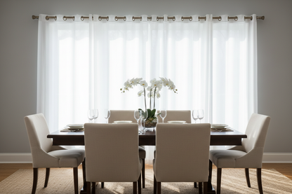 Salle à manger rideau blanc