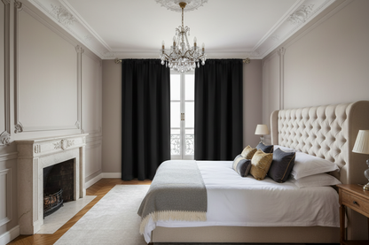 SOMBRIEL - Chambre haussmannienne classique